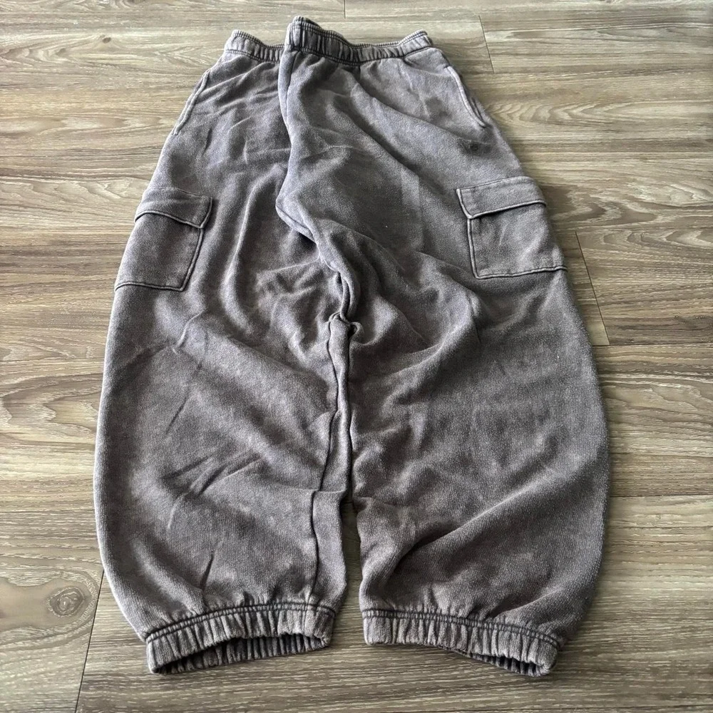 Vintage Y2K/2000s Baggy Faded Grey Skater Cargo Sweatpants! Fits L